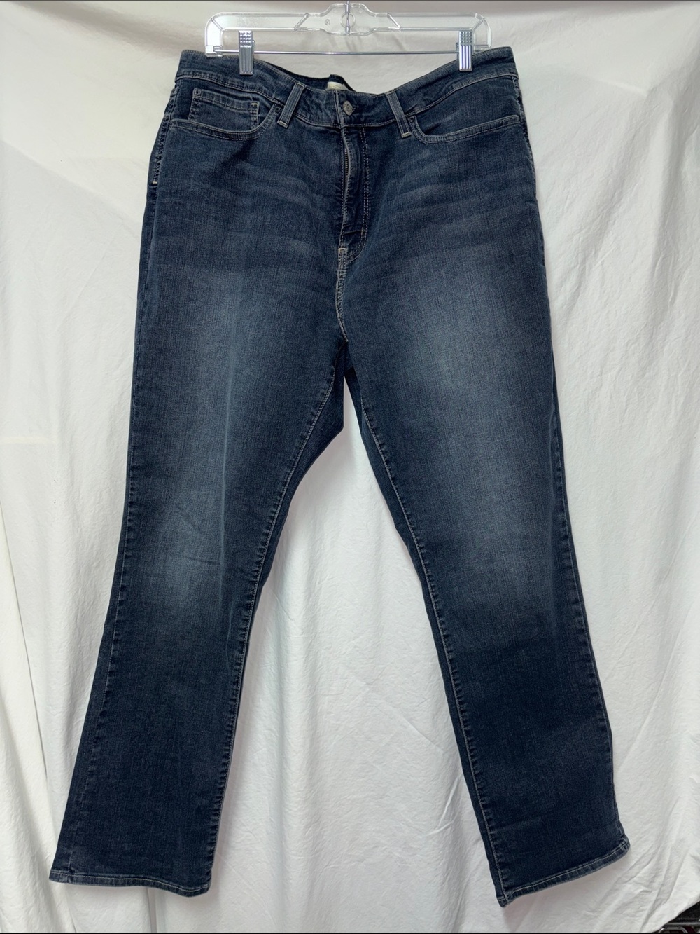 Levi's Gold Sig. Women's 20 Straight Leg Jeans — Dark Wash Blue w/ stretch #0062